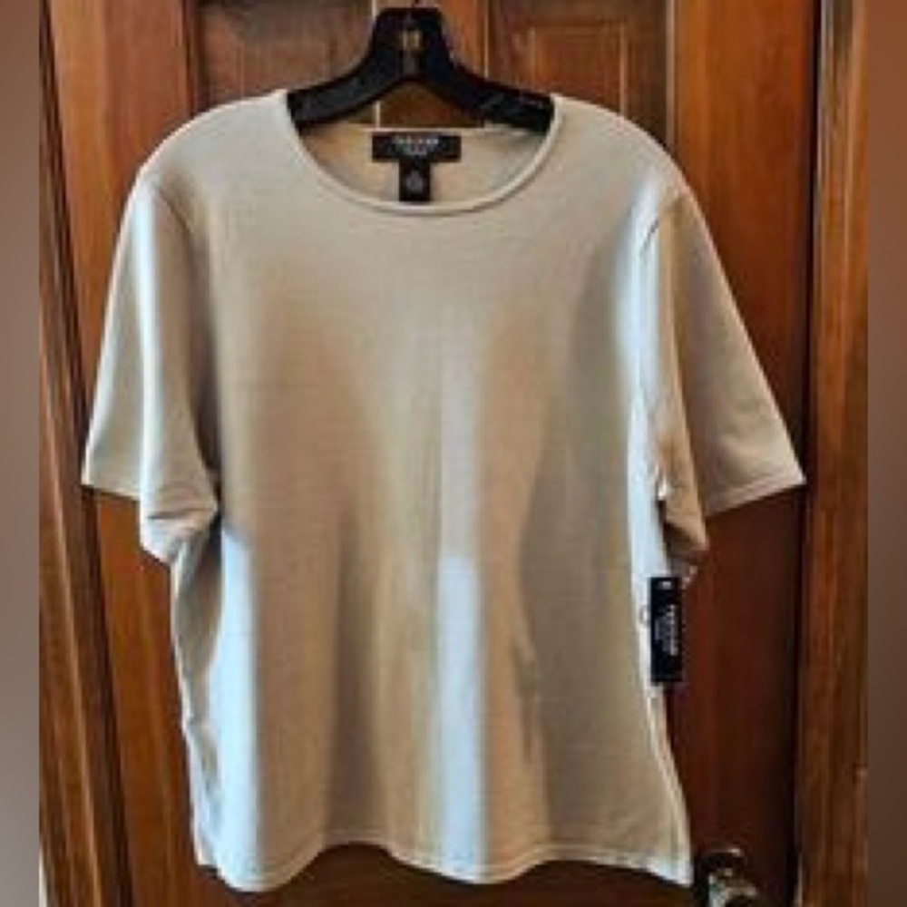 NWT Parisian Signature Lt Stone Sweater